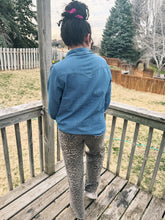 Load image into Gallery viewer, Leo Leopard Denim
