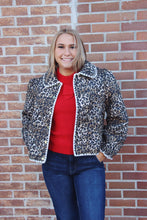 Load image into Gallery viewer, Cheetah Jacket
