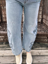 Load image into Gallery viewer, May Lillie Barrel Jean
