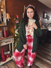 Load image into Gallery viewer, Chunky Forest Cardigan
