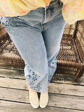 Load image into Gallery viewer, May Lillie Barrel Jean
