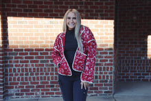 Load image into Gallery viewer, Paisley Quilted Jacket
